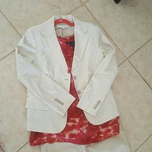 NewYork and company beige and cream blazer